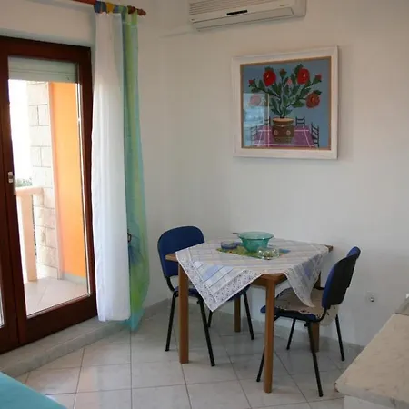 Adriatic Apartment *